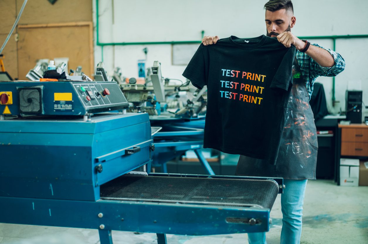 ultimate guide to custom t-shirts, custom t-shirts, t-shirt printing, t shirt printing San Francisco